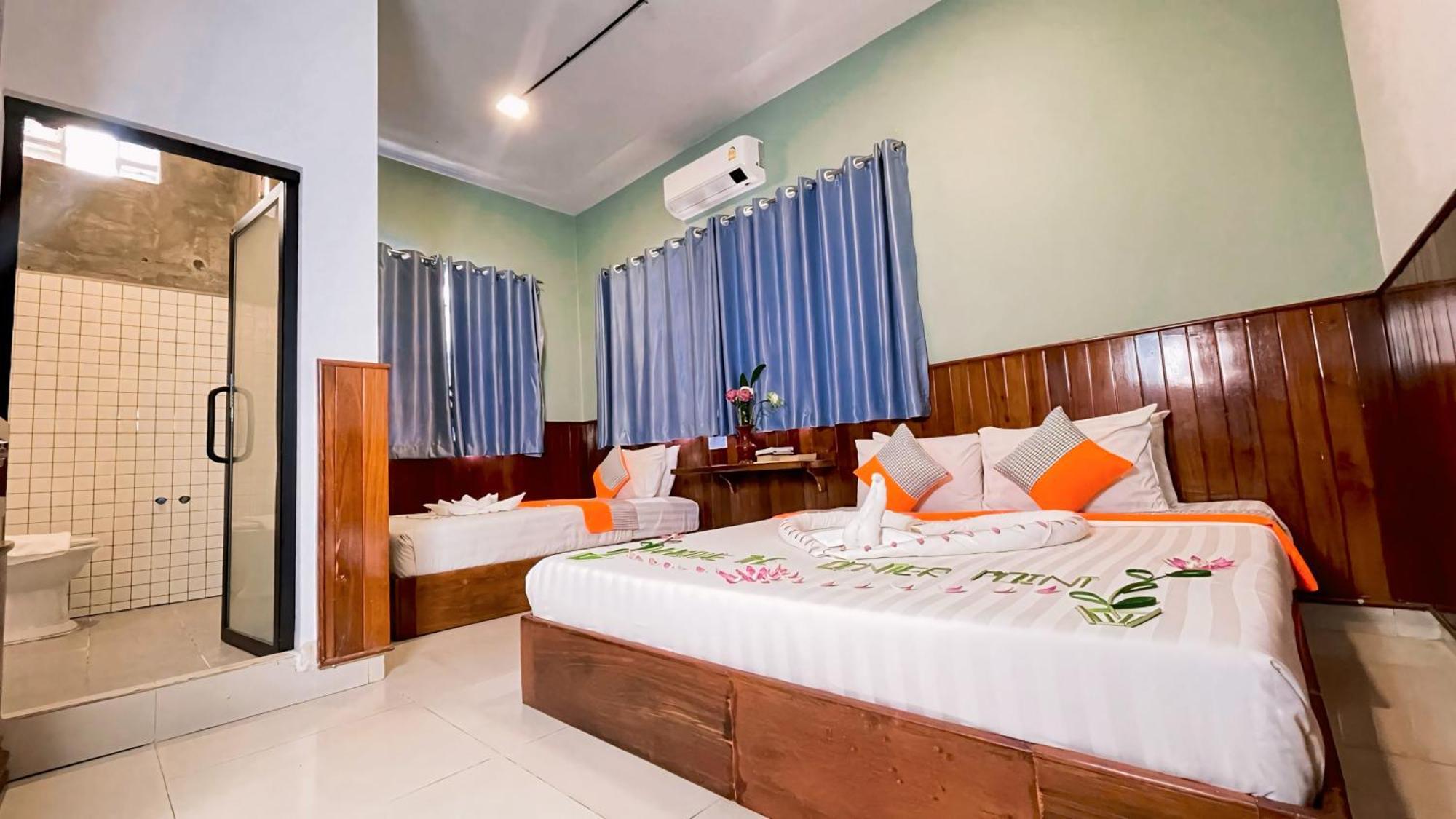 The Center Point Otel Siem Reap Dış mekan fotoğraf
