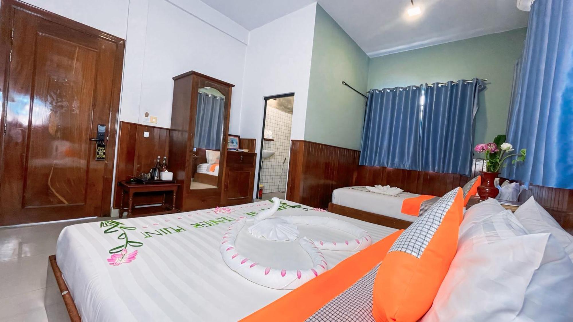 The Center Point Otel Siem Reap Dış mekan fotoğraf