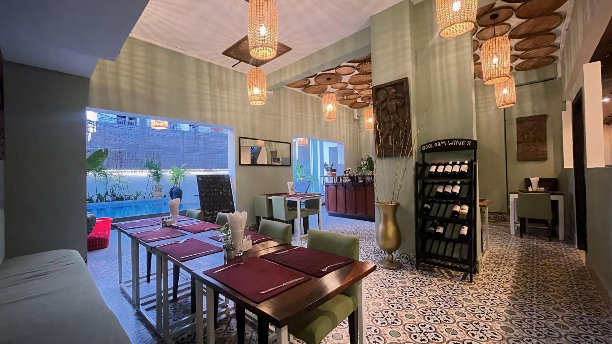 The Center Point Otel Siem Reap Dış mekan fotoğraf